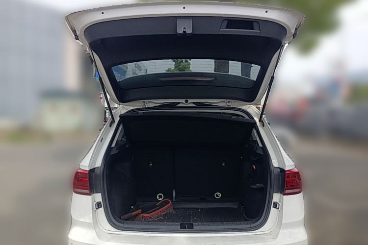 Used Volkswagen Tharu 2021 280TSI Two-Wheel Drive Comfort Edition Trunk
