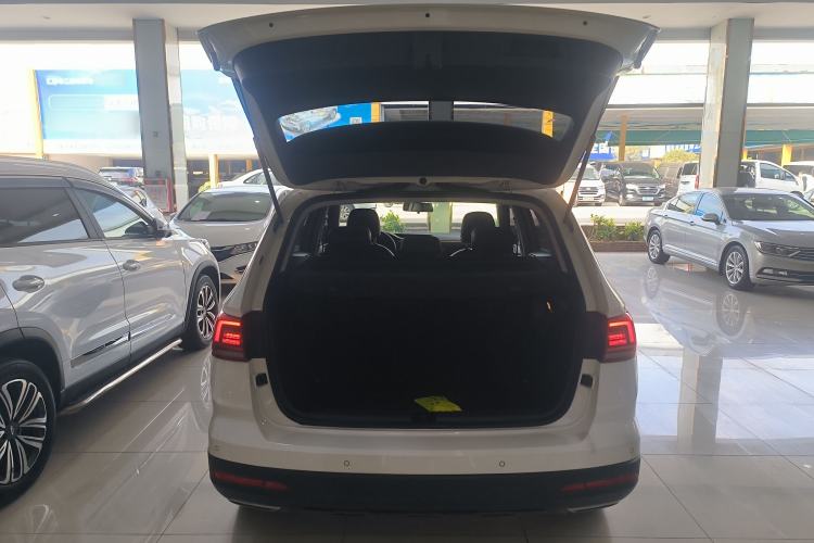 Used Volkswagen Tharu 2021 280TSI Two-Wheel-Drive Luxury Edition Trunk