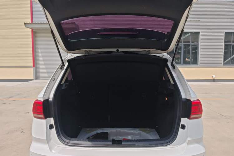 Used Volkswagen Tharu 2021 280TSI Two-Wheel Drive Comfort Edition Trunk
