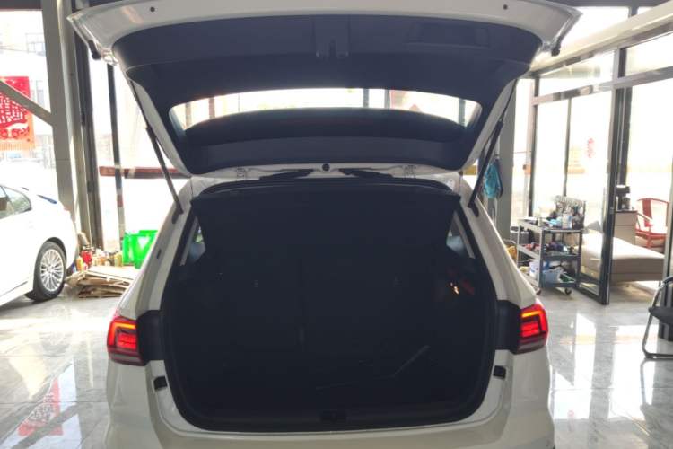 Used Volkswagen Tharu 2021 280TSI Two-Wheel Drive Comfort Edition Trunk