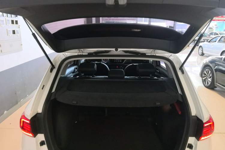 Used Volkswagen Tharu 2021 280TSI Two-Wheel Drive Comfort Edition Trunk