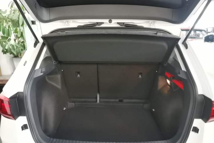Used Volkswagen Tharu 2021 280TSI Two-Wheel-Drive Luxury Plus Edition Trunk