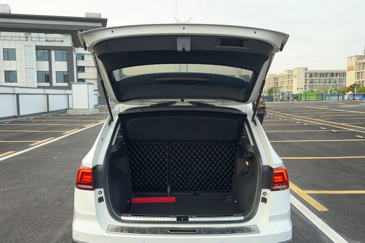 Used Volkswagen Tharu 2021 280TSI Two-Wheel-Drive Luxury Plus Edition Trunk