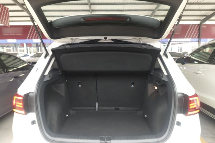 Used Volkswagen Tharu 2021 280TSI Two-Wheel Drive Comfort Edition Trunk