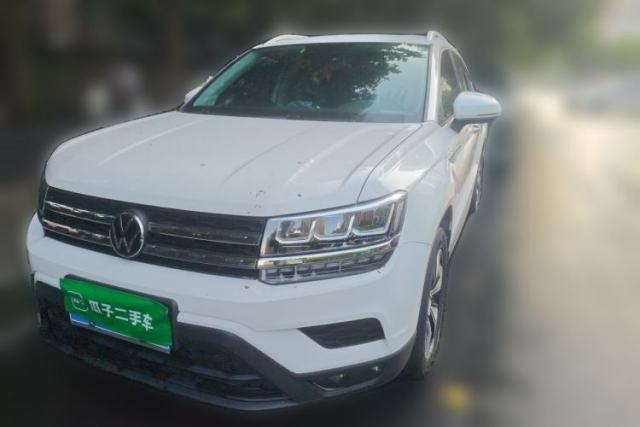 Ojetý Volkswagen Tharu 2021 280TSI Two-Wheel Drive Comfort Edition