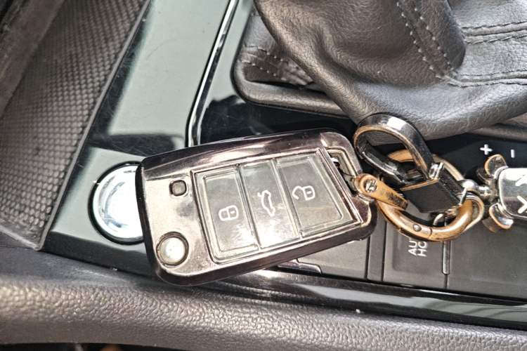Used Volkswagen Tharu 2021 280TSI Two-Wheel Drive Comfort Edition Vehicle Key