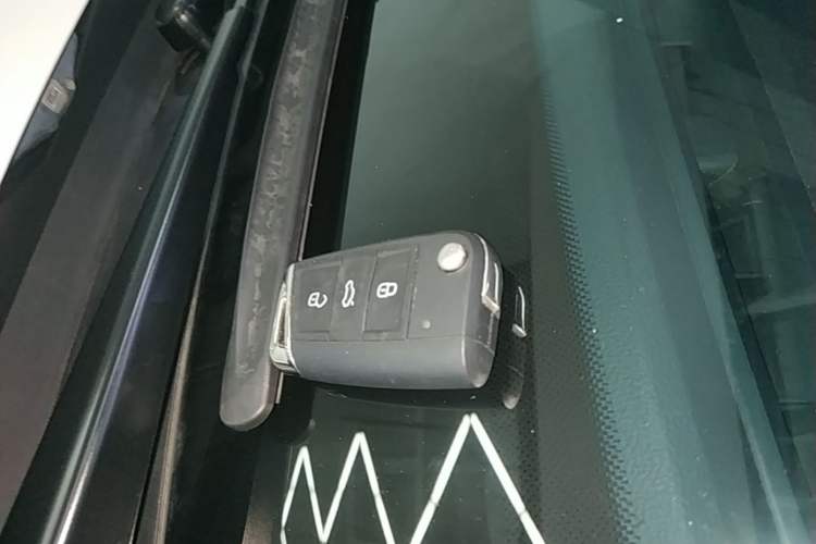 Used Volkswagen Tharu 2021 280TSI Two-Wheel-Drive Luxury Plus Edition Vehicle Key