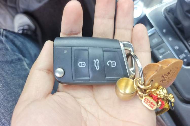 Used Volkswagen Tharu 2021 280TSI Two-Wheel-Drive Luxury Plus Edition Vehicle Key