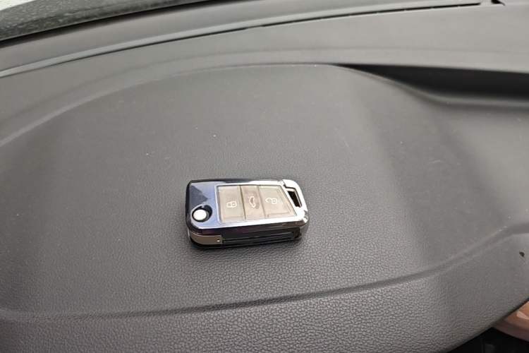 Used Volkswagen Tharu 2021 280TSI Two-Wheel-Drive Luxury Plus Edition Vehicle Key