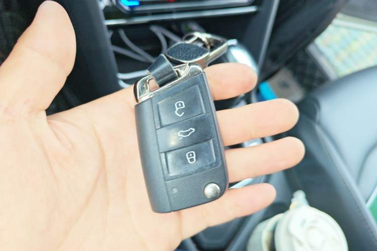 Used Volkswagen Tharu 2021 280TSI Two-Wheel-Drive Luxury Plus Edition Vehicle Key