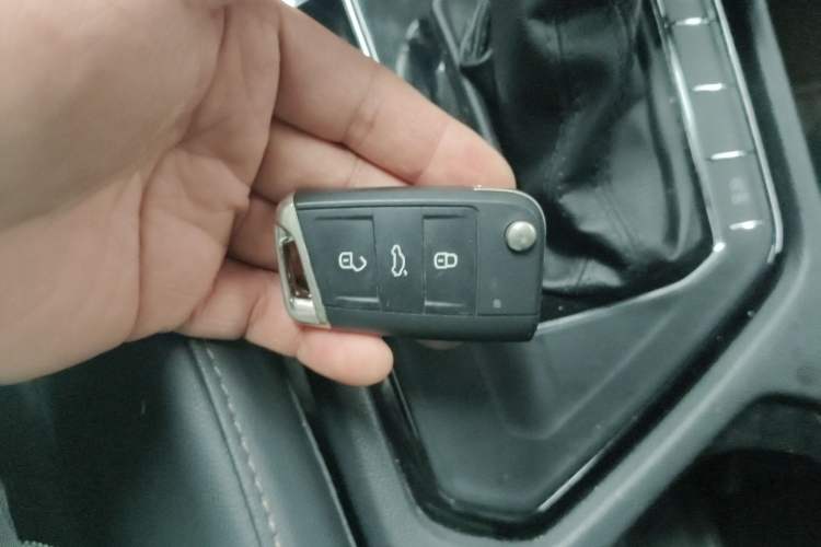 Used Volkswagen Tharu 2021 280TSI Two-Wheel-Drive Luxury Plus Edition Vehicle Key