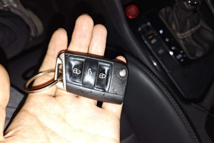Used Volkswagen Tharu 2021 280TSI Two-Wheel Drive Comfort Edition Vehicle Key