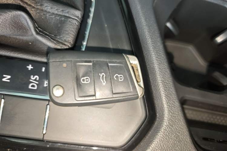 Used Volkswagen Tharu 2021 280TSI Two-Wheel Drive Comfort Edition Vehicle Key