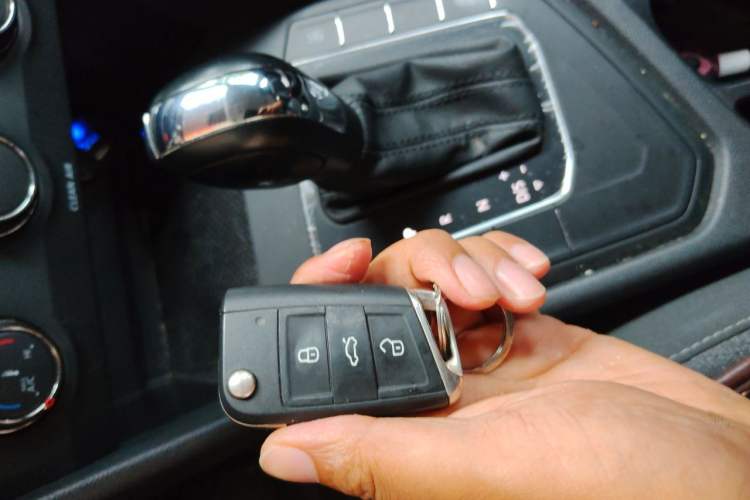 Used Volkswagen Tharu 2021 280TSI Two-Wheel Drive Trend Edition Vehicle Key