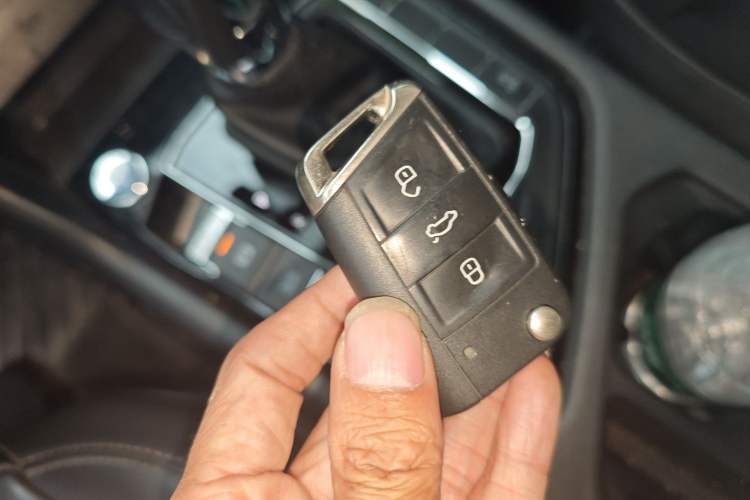 Used Volkswagen Tharu 2021 280TSI Two-Wheel Drive Comfort Edition Vehicle Key