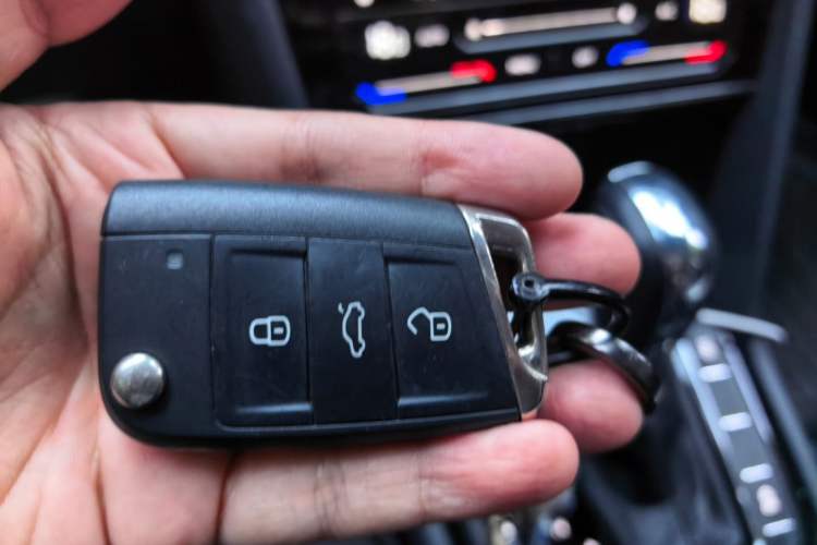 Used Volkswagen Tharu 2021 330TSI Four-Wheel Drive Luxury Edition Vehicle Key
