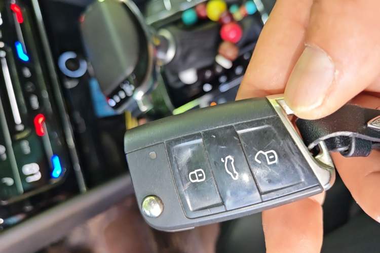 Used Volkswagen Tharu 2021 280TSI Two-Wheel Drive Comfort Edition Vehicle Key
