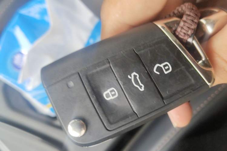 Used Volkswagen Tharu 2021 280TSI Two-Wheel-Drive Luxury Edition Vehicle Key