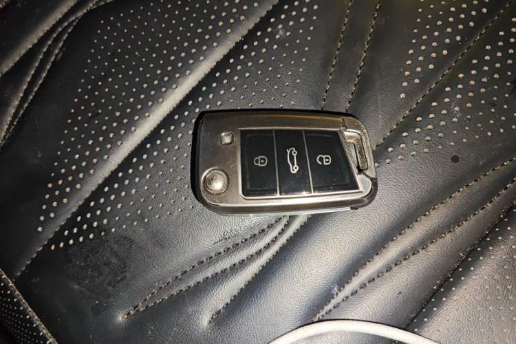 Used Volkswagen Tharu 2021 280TSI Two-Wheel-Drive Luxury Plus Edition Vehicle Key