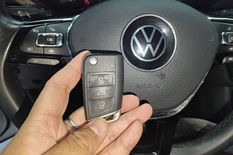 Used Volkswagen Tharu 2021 280TSI Two-Wheel Drive Comfort Edition Vehicle Key