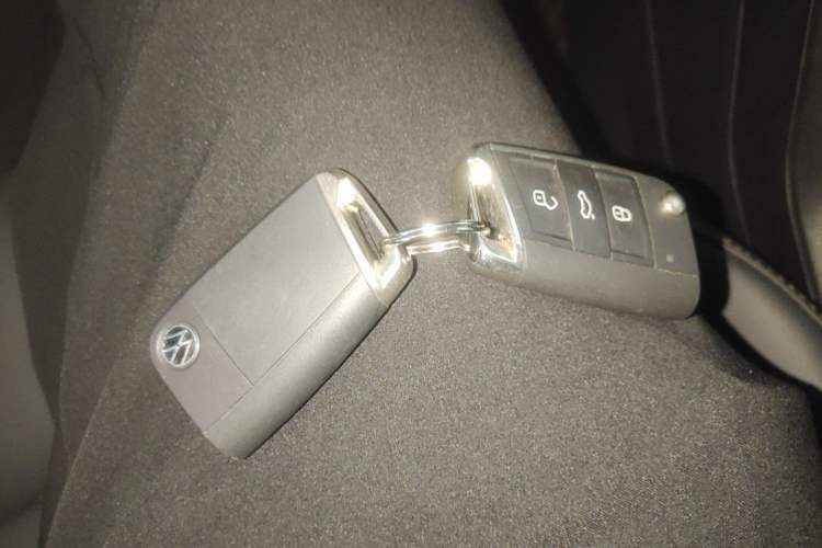 Used Volkswagen Tharu 2021 280TSI Two-Wheel Drive Comfort Edition Vehicle Key