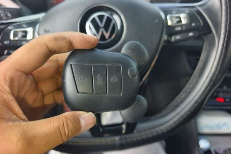 Used Volkswagen Tharu 2021 280TSI Two-Wheel Drive Comfort Edition Vehicle Key