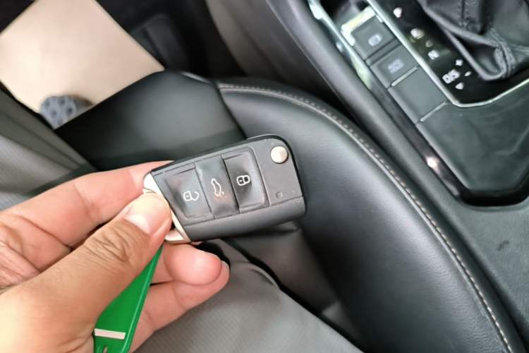 Used Volkswagen Tharu 2021 280TSI Two-Wheel Drive Comfort Edition Vehicle Key