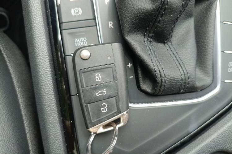 Used Volkswagen Tharu 2021 280TSI Two-Wheel Drive Comfort Edition Vehicle Key