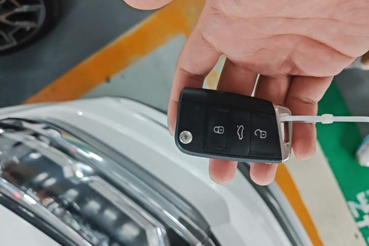 Used Volkswagen Tharu 2021 330TSI All-Wheel Drive Luxury PLUS Version Vehicle Key