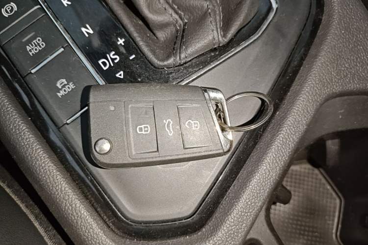 Used Volkswagen Tharu 2021 280TSI Two-Wheel-Drive Luxury Plus Edition Vehicle Key
