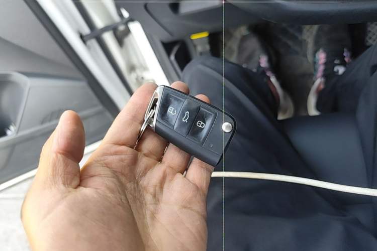 Used Volkswagen Tharu 2021 280TSI Two-Wheel Drive Comfort Edition Vehicle Key
