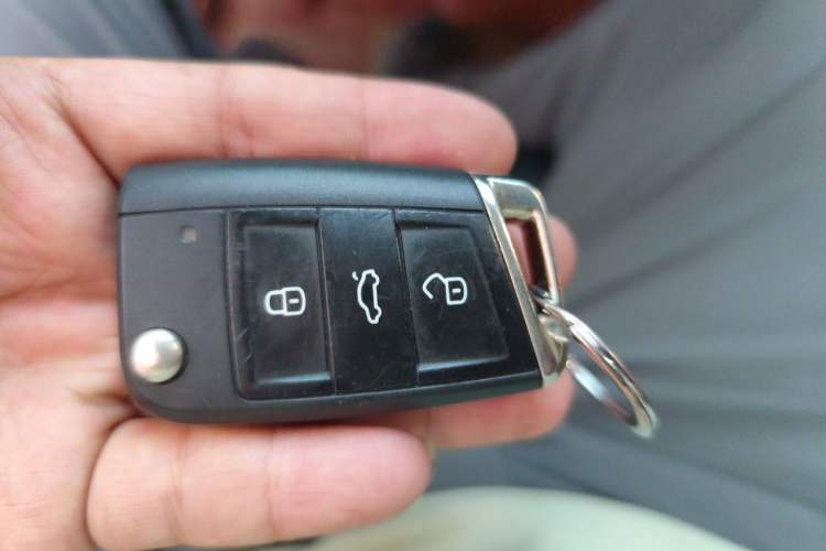 Used Volkswagen Tharu 2021 280TSI Two-Wheel-Drive Luxury Plus Edition Vehicle Key