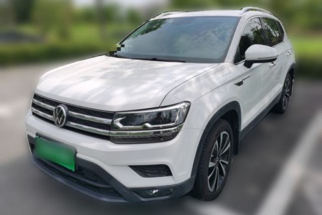 Volkswagen Tharu 2021 280TSI Two-Wheel-Drive Luxury Plus Edition с пробегом