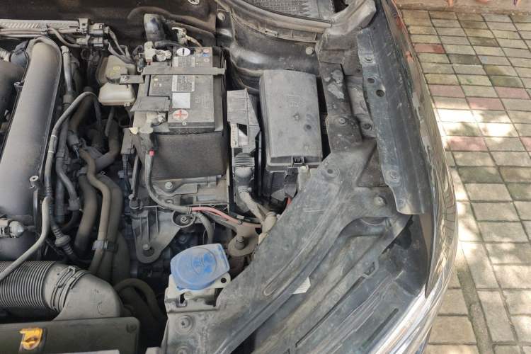 Used Volkswagen Tharu 2022 280TSI Two-Wheel-Drive Luxury Edition Engine Bay Left