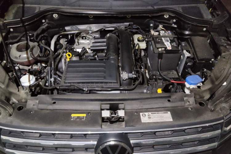 Used Volkswagen Tharu 2022 280TSI Two-Wheel-Drive Luxury Edition Engine Bay