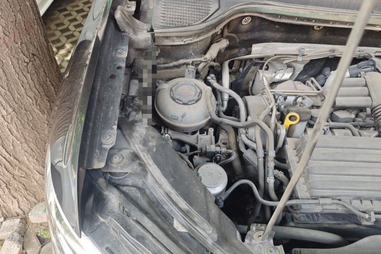Used Volkswagen Tharu 2022 280TSI Two-Wheel-Drive Luxury Edition Engine Bay Right