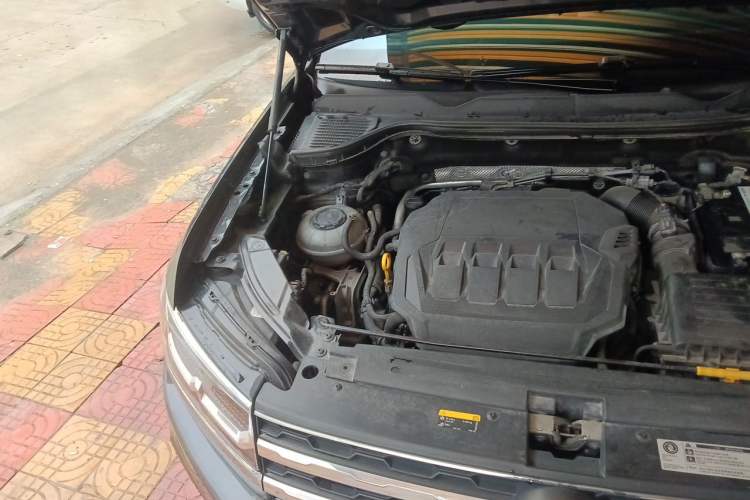 Used Volkswagen Tharu 2022 330TSI Four-Wheel Drive Luxury Edition Engine Bay Right