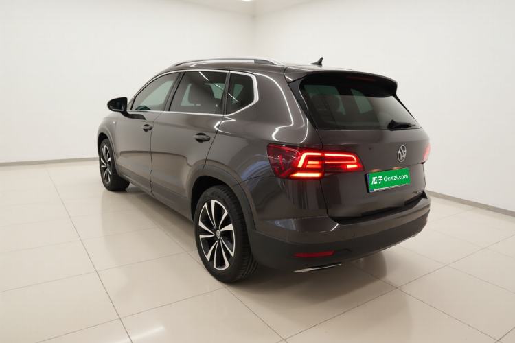 Used Volkswagen Tharu 2022 280TSI Two-Wheel-Drive Luxury Edition Exterior 2