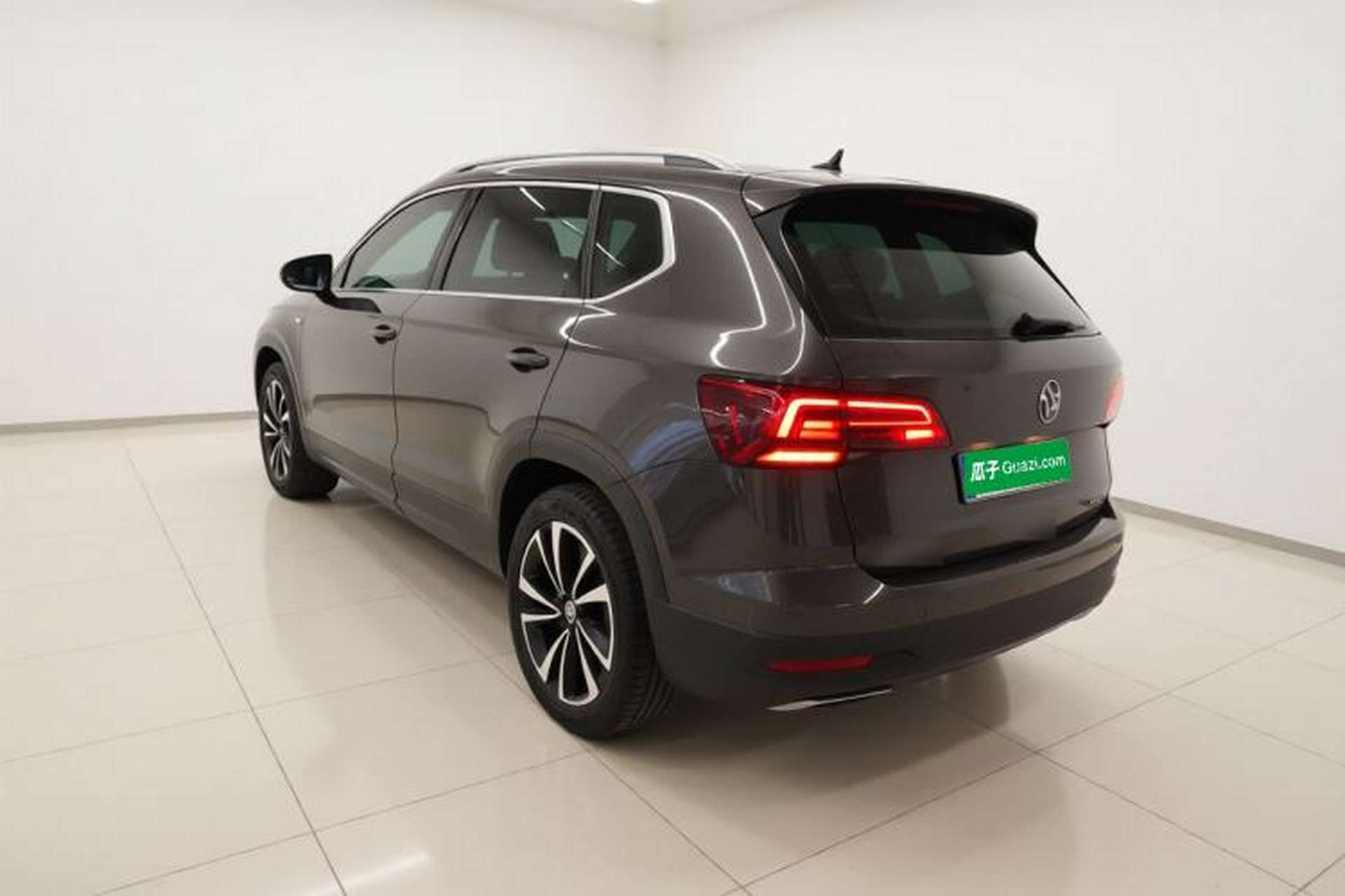 Used Volkswagen Tharu 2022 280TSI Two-Wheel-Drive Luxury Edition Exterior 2