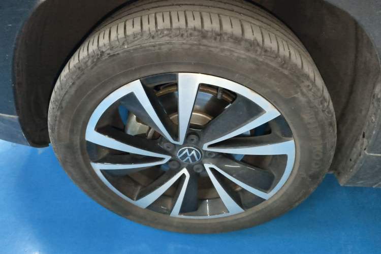 Used Volkswagen Tharu 2022 280TSI Two-Wheel-Drive Luxury Edition Exterior 4
