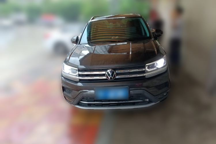 Used Volkswagen Tharu 2022 330TSI Four-Wheel Drive Luxury Edition Front