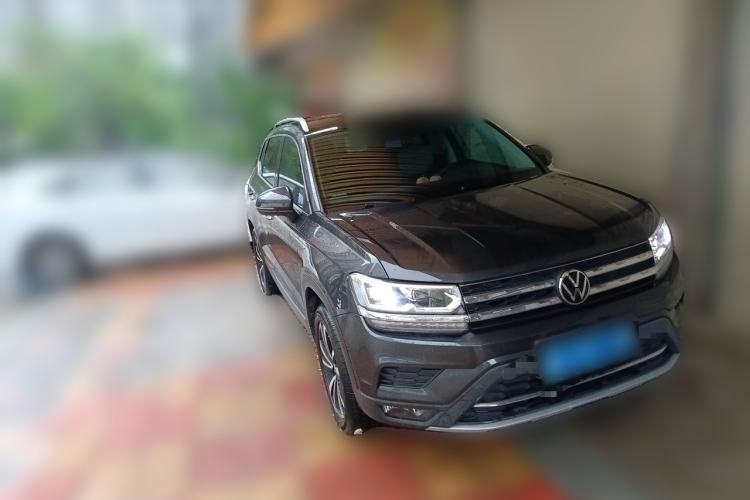 Used Volkswagen Tharu 2022 330TSI Four-Wheel Drive Luxury Edition Front Right 45 Deg