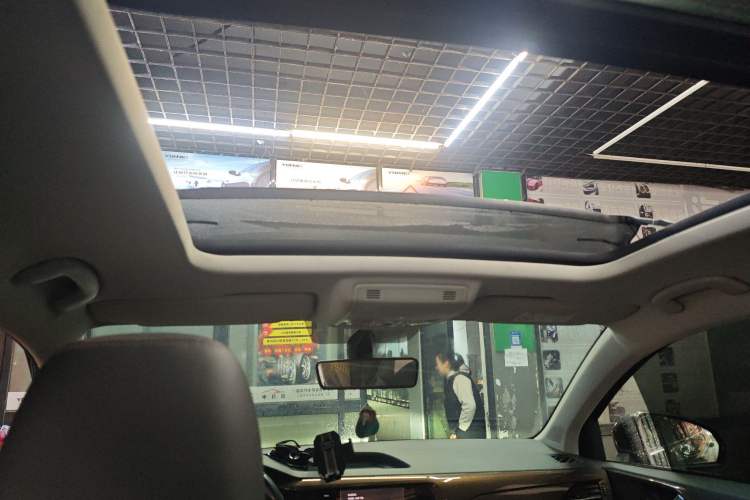 Used Volkswagen Tharu 2022 280TSI Two-Wheel Drive Comfort Edition Headliner