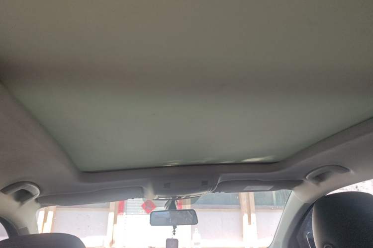 Used Volkswagen Tharu 2022 280TSI Two-Wheel-Drive Luxury Edition Headliner