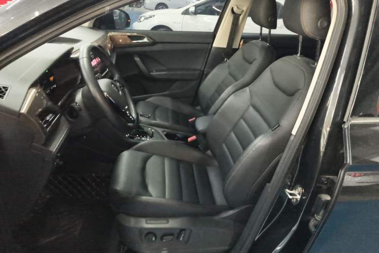 Used Volkswagen Tharu 2022 280TSI Two-Wheel-Drive Luxury Edition Left Front Seat