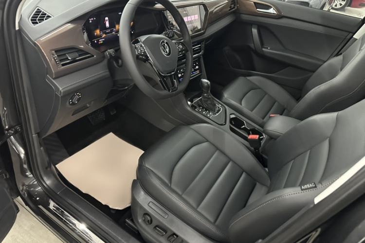 Used Volkswagen Tharu 2022 280TSI Two-Wheel-Drive Luxury Edition Left Front Seat