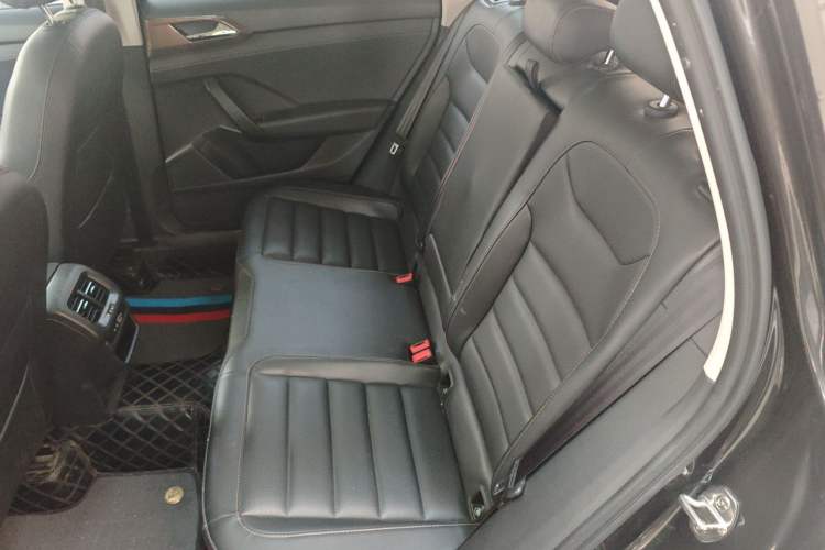 Used Volkswagen Tharu 2022 280TSI Two-Wheel-Drive Luxury Edition Left Rear Seat