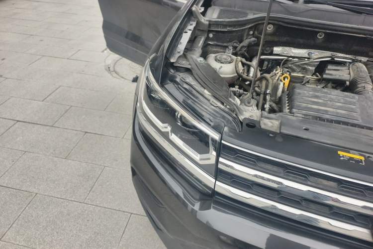 Used Volkswagen Tharu 2022 280TSI Two-Wheel-Drive Luxury Edition Right Front Headlight