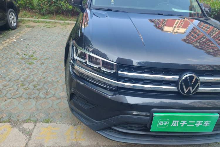 Used Volkswagen Tharu 2022 280TSI Two-Wheel Drive Trend Edition Right Front Headlight