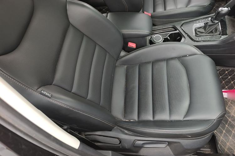 Used Volkswagen Tharu 2022 280TSI Two-Wheel-Drive Luxury Edition Right Front Seat